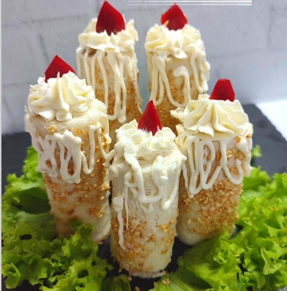 Закусочные свечи из тостового хлеба с крабовым салатом - фото1 Закусочные свечи из тостового хлеба с крабовым салатом - фото1