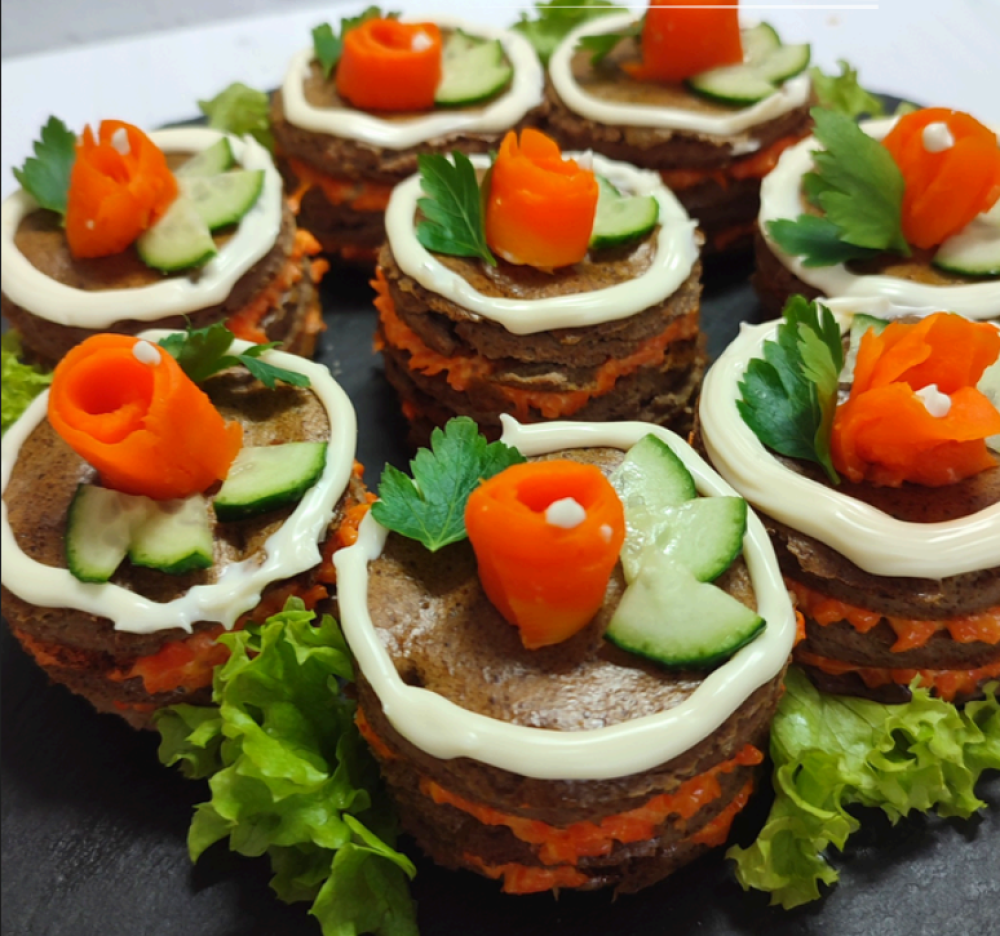 Печёночные тортики с морковью по-корейски - фото1 Печёночные тортики с морковью по-корейски - фото1