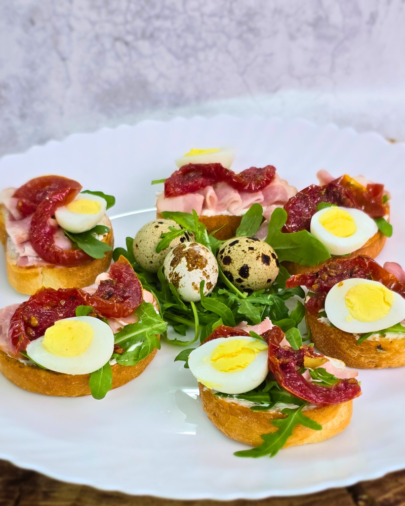 Брускетты с вялеными томатами и беконом - фото2 Брускетты с вялеными томатами и беконом - фото2