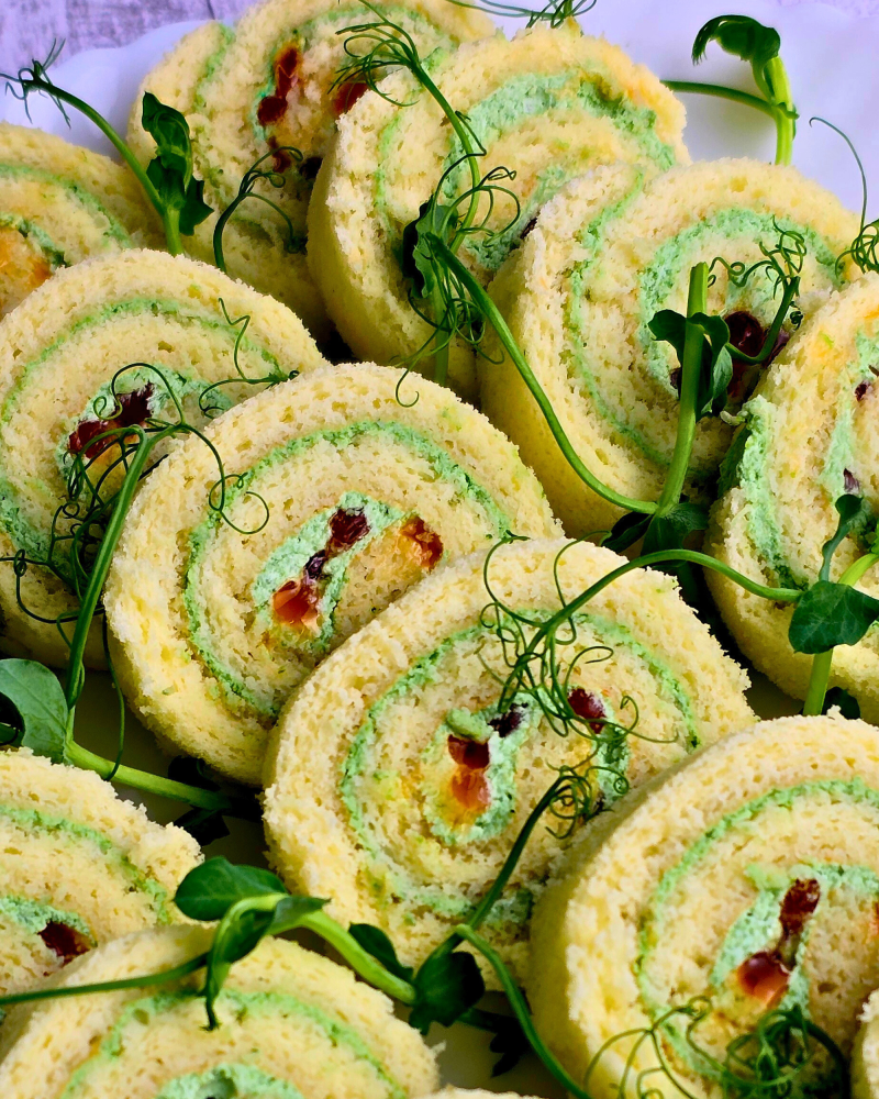 Рулет бисквитный с красной икрой - фото1 Рулет бисквитный с красной икрой - фото1