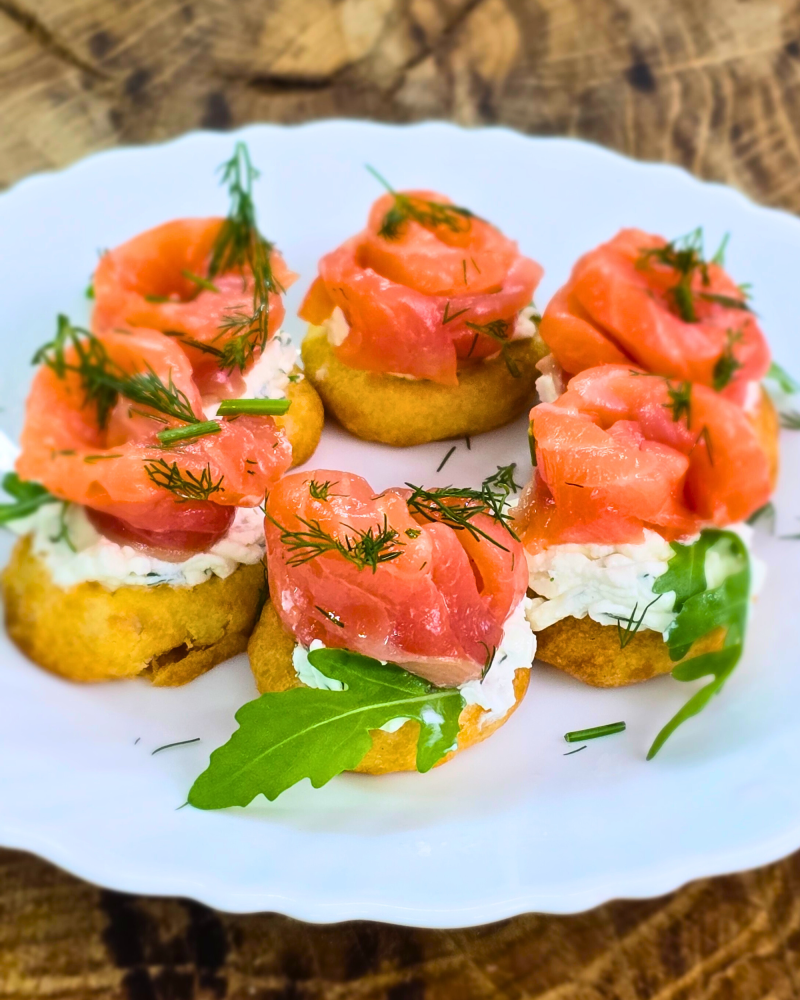 Профитроли с форелью - фото1